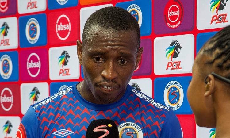 Nhlapo wins award
