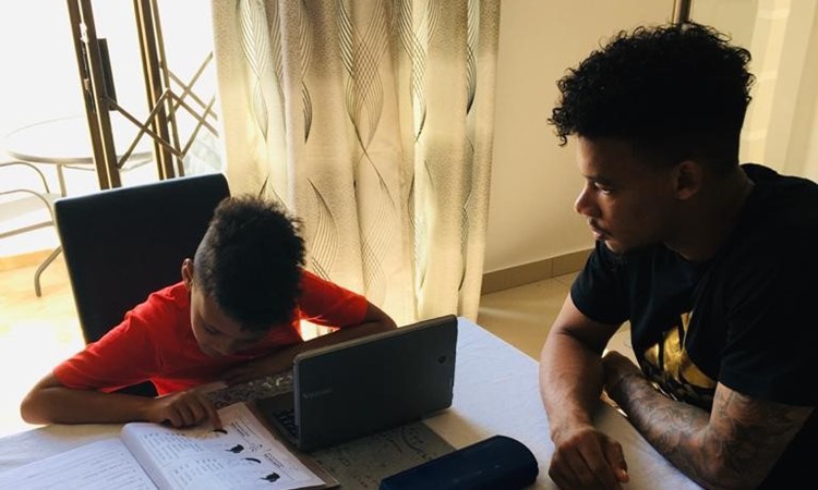 SSU website at home with Ronwen Williams