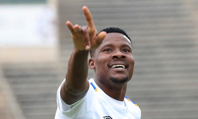Catch the big Centre Forward on Sport at 10 TV