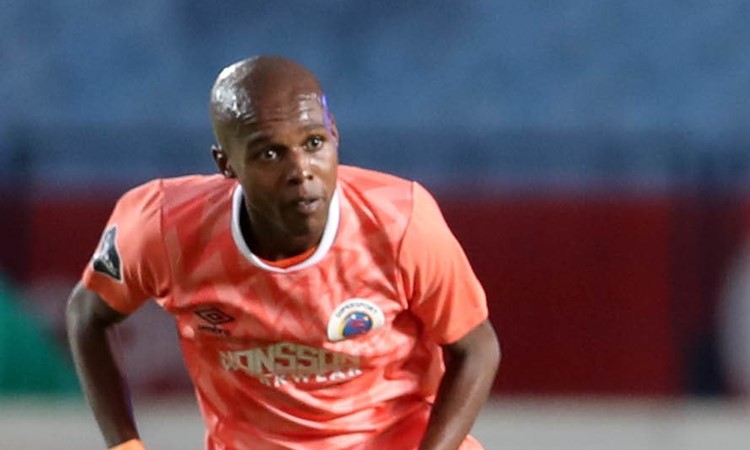 Kewuti debuts for United in Tshwane derby