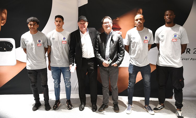 Honor Partners with SuperSport United